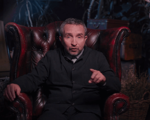 A screenshot of Eddie Marsan in Deathtrap Dungeon: The Interactive Adventure.